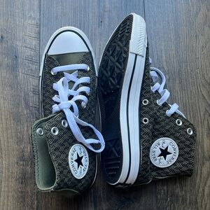 Converse woman’s 8 green textile high top sneakers never worn.